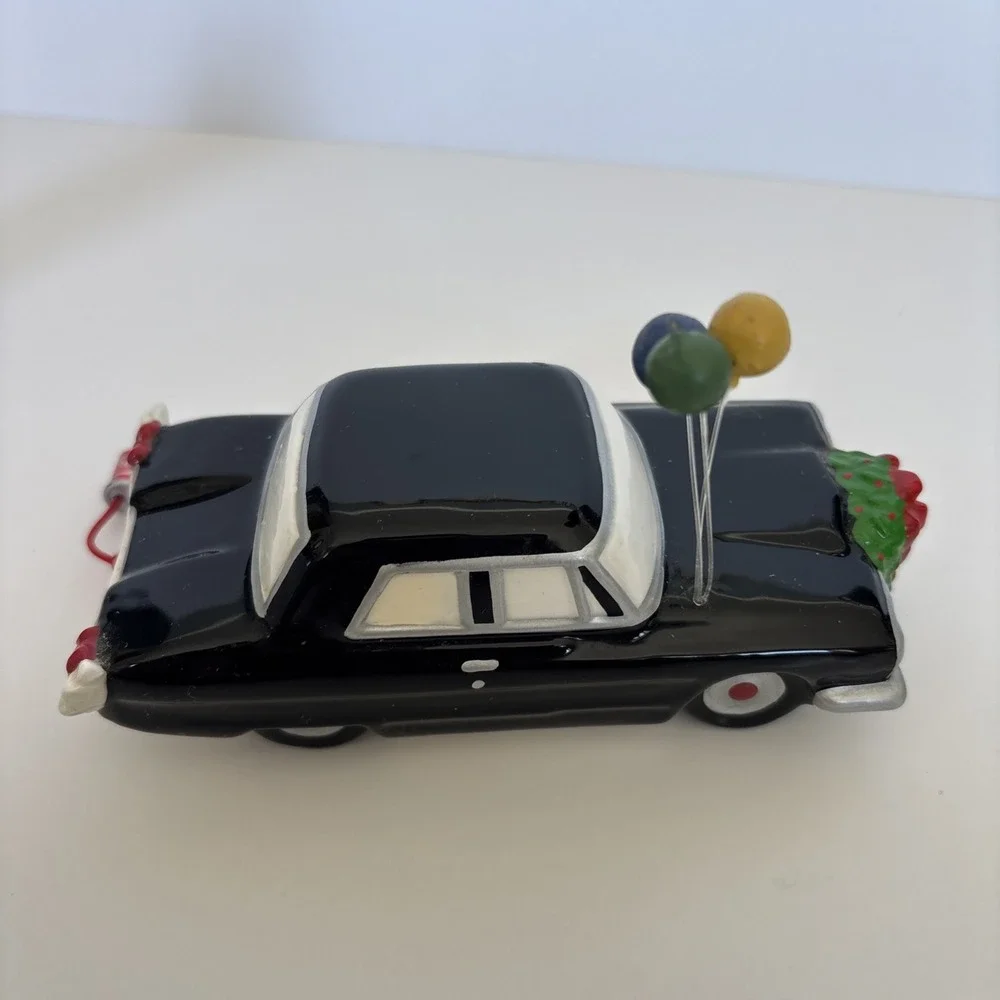 Department 56 Snow Village Just Married Set of 2 Porcelain Village Accessories - Picture 9 of 16